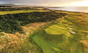 Championship Course des Royal Dornoch Golf Clubs, der zum besten Platz Schottland gekürt wurde. 