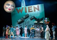 Nach der Rückkehr zur Erde landen sie nicht in Berlin sondern in Wien!