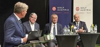 Robert Fiegl mit dem Ehrenpräsidenten Peter Enzinger und Franz Wittmann sowie dem amtierenden Präsidenten Gerhard Frühling